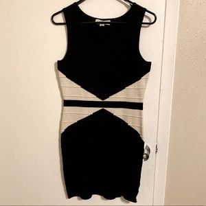 Sleeveless ribbed dress